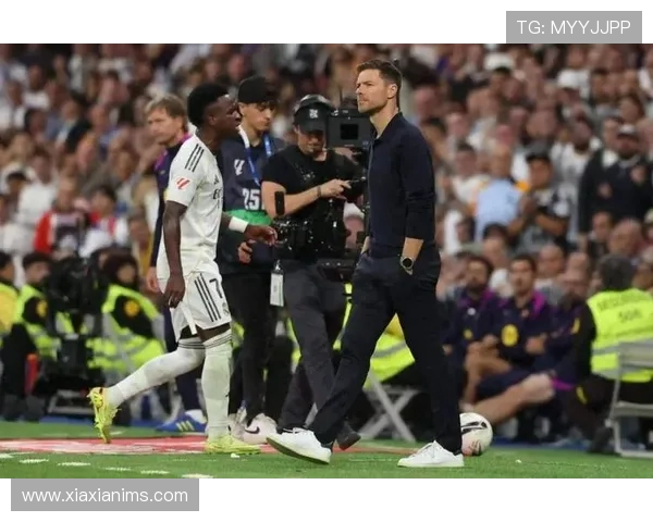 皇马更衣室暗流汹涌阿隆索强硬摊牌两亿巨星或投英超寻新生